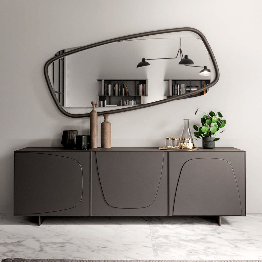 Sideboard Trilogy Duo – Leder Mastice · Korpus Bronze · Metallfüße Bronze